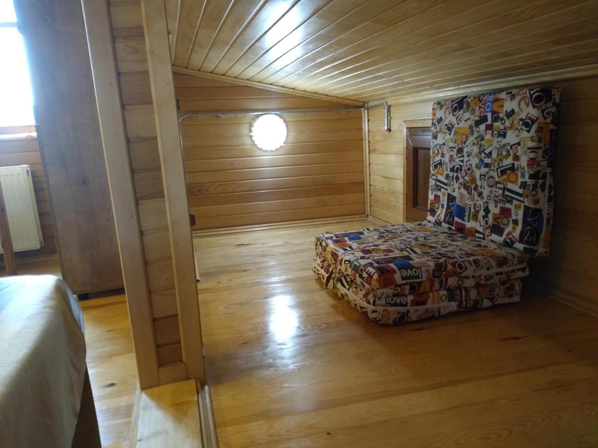 Retro & Wood Apartment Istanbul Bagian luar foto