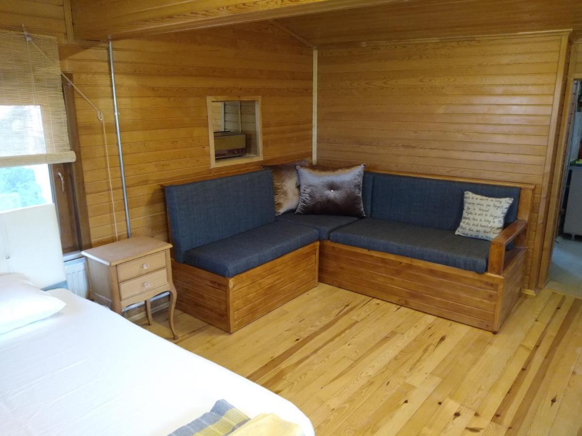 Retro & Wood Apartment Istanbul Bagian luar foto